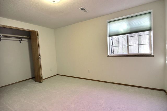 10914 W Lantana St, Wichita, KS 67205