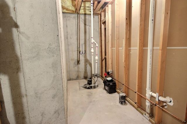 10914 W Lantana St, Wichita, KS 67205