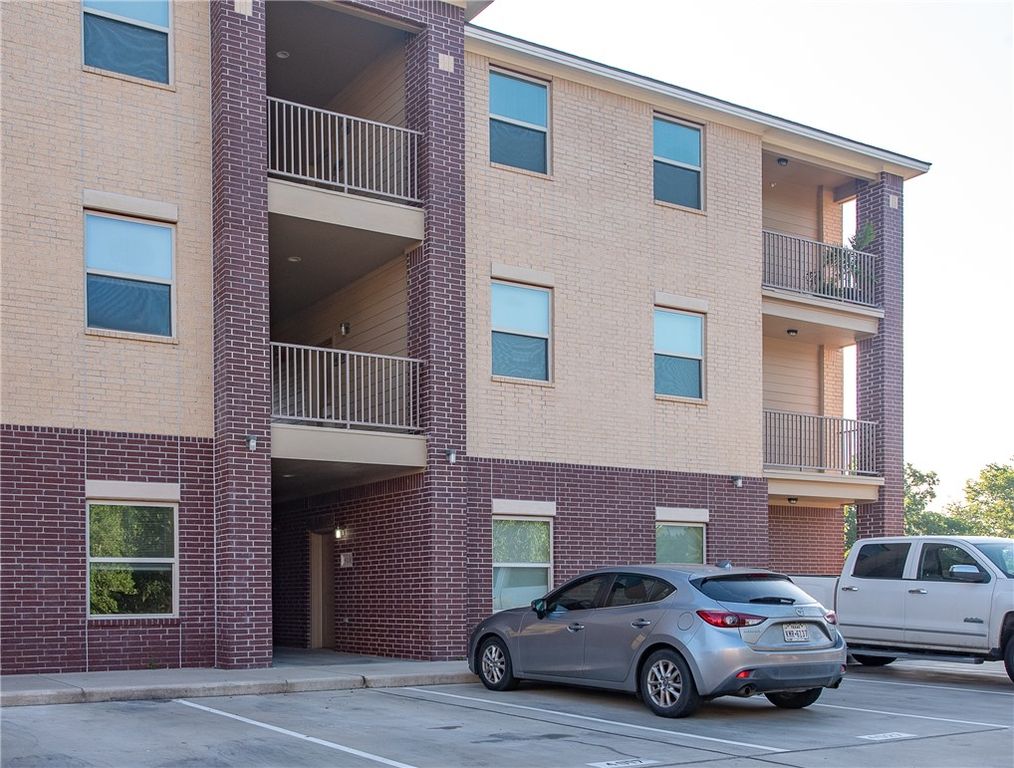 1915 Dartmouth Street 554, College Station, TX 77840