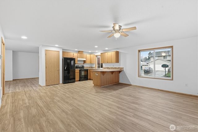 107 Mission Road, Kelso, WA 98626