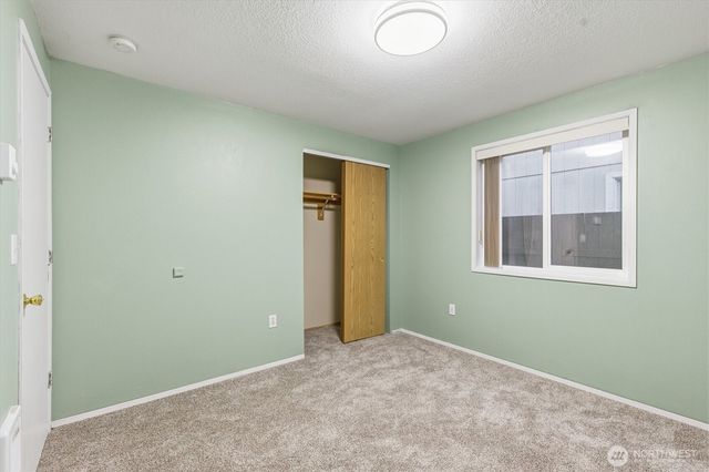 107 Mission Road, Kelso, WA 98626