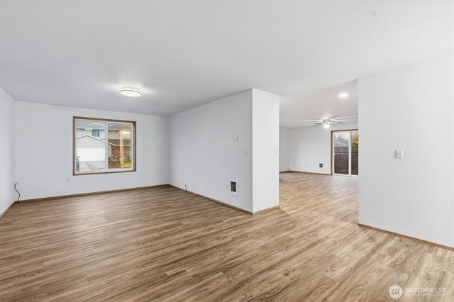 107 Mission Road, Kelso, WA 98626