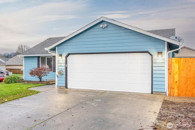 107 Mission Road, Kelso, WA 98626