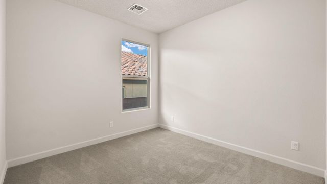 2424 Marble Avenue NE, Rio Rancho, NM 87144