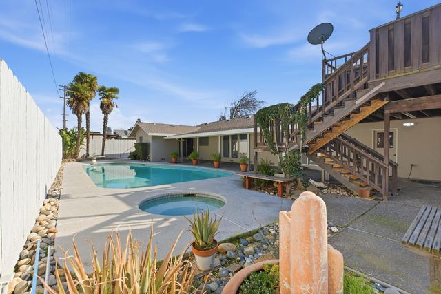 3109 Fredericksburg Ave, Modesto, CA 95355