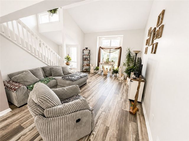 72 Ruble Dr, South Union Twp, PA 15401