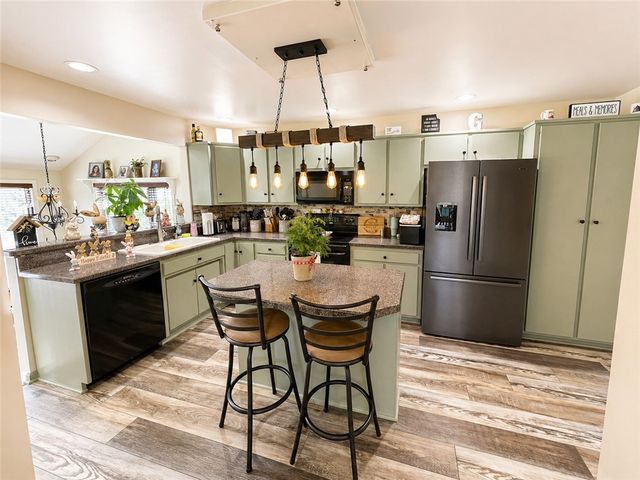 72 Ruble Dr, South Union Twp, PA 15401