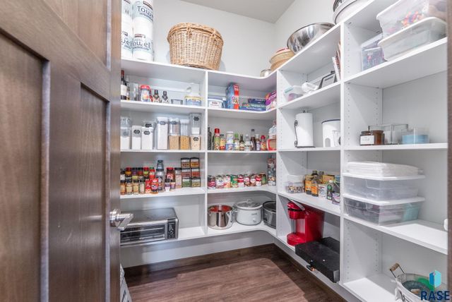 5303 S Mumford Ave Avenue, Sioux Falls, SD 57108