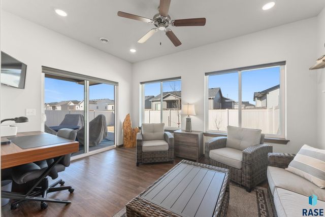 5303 S Mumford Ave Avenue, Sioux Falls, SD 57108