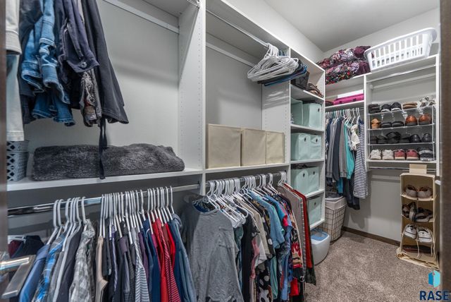 5303 S Mumford Ave Avenue, Sioux Falls, SD 57108