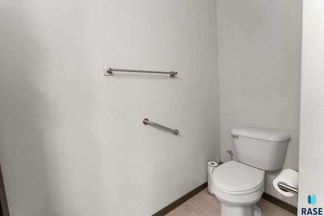 5303 S Mumford Ave Avenue, Sioux Falls, SD 57108