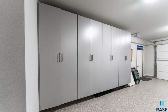 5303 S Mumford Ave Avenue, Sioux Falls, SD 57108