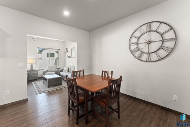 5303 S Mumford Ave Avenue, Sioux Falls, SD 57108