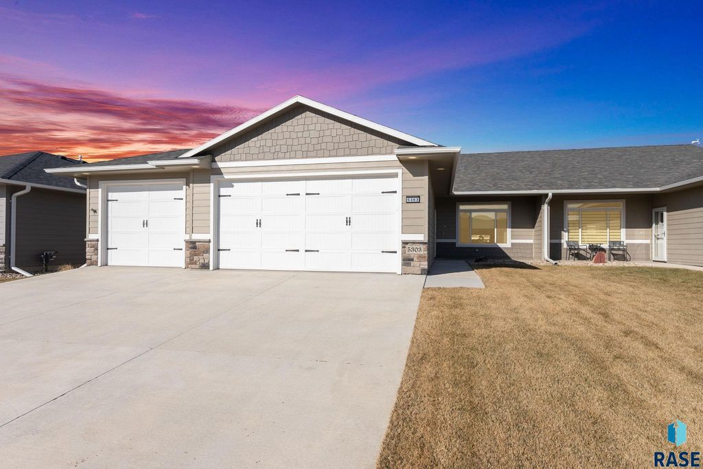 5303 S Mumford Ave Avenue, Sioux Falls, SD 57108
