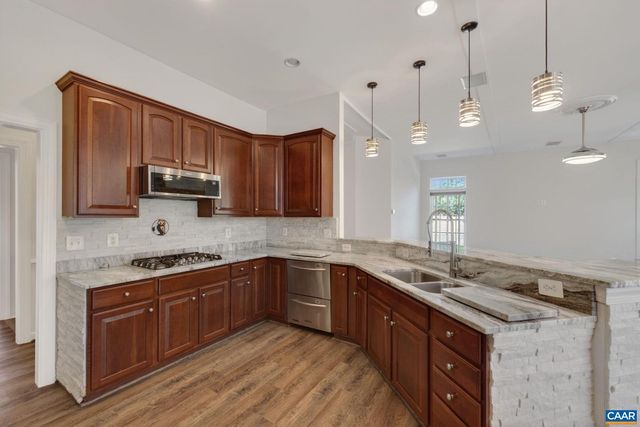 64 BLUE RIDGE TER, Zion Crossroads, VA 22942