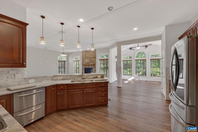 64 BLUE RIDGE TER, Zion Crossroads, VA 22942