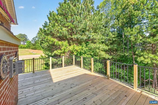 64 BLUE RIDGE TER, Zion Crossroads, VA 22942