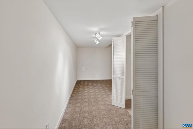 64 BLUE RIDGE TER, Zion Crossroads, VA 22942
