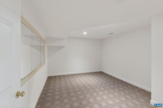 64 BLUE RIDGE TER, Zion Crossroads, VA 22942