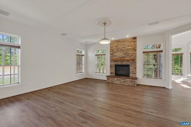 64 BLUE RIDGE TER, Zion Crossroads, VA 22942