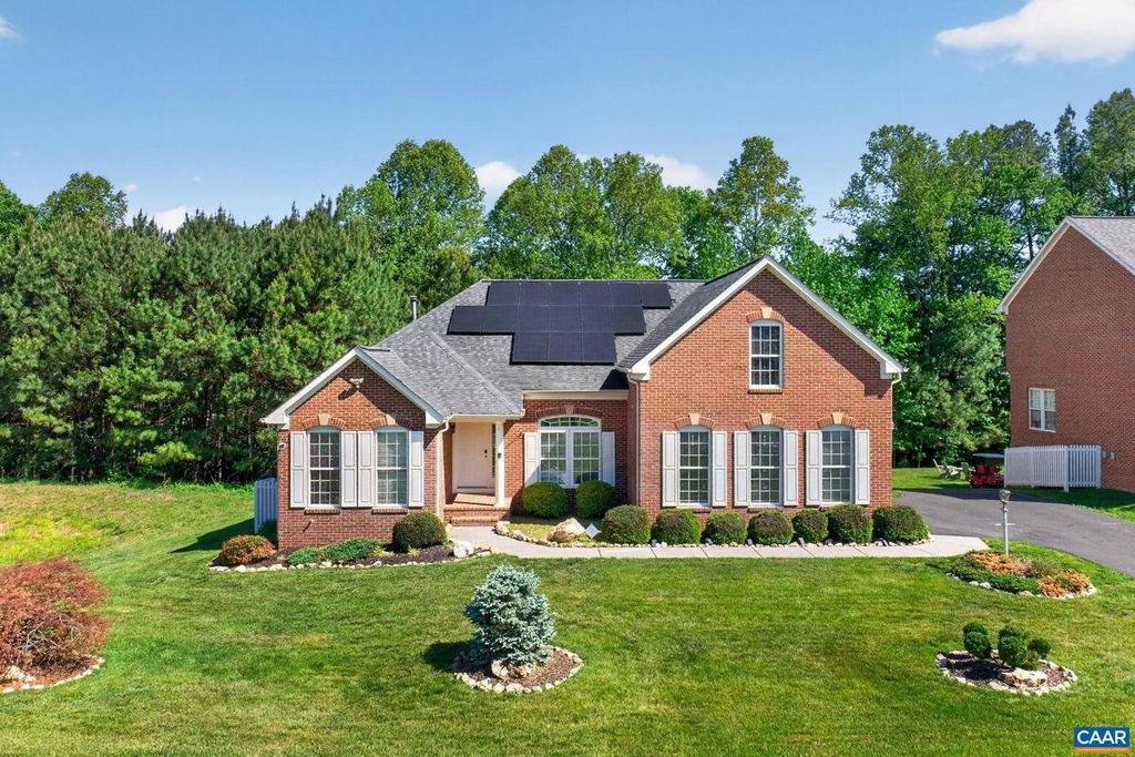 64 BLUE RIDGE TER, Zion Crossroads, VA 22942