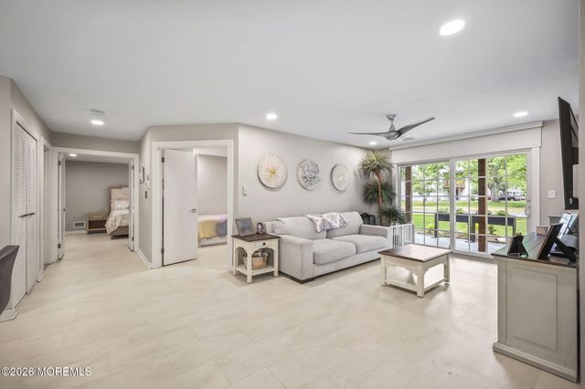 201 Paddington Court, Manalapan, NJ 07726