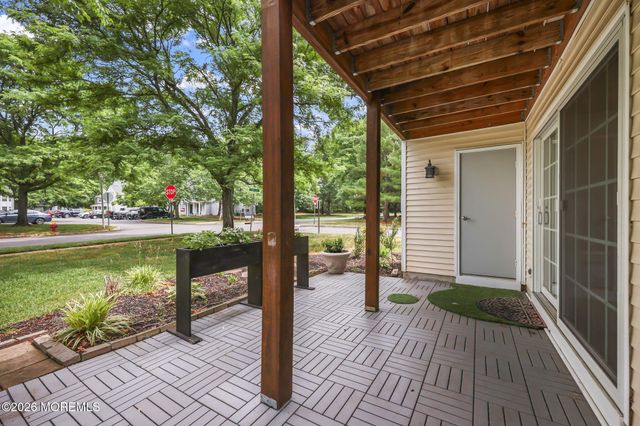 201 Paddington Court, Manalapan, NJ 07726