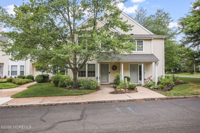 201 Paddington Court, Manalapan, NJ 07726