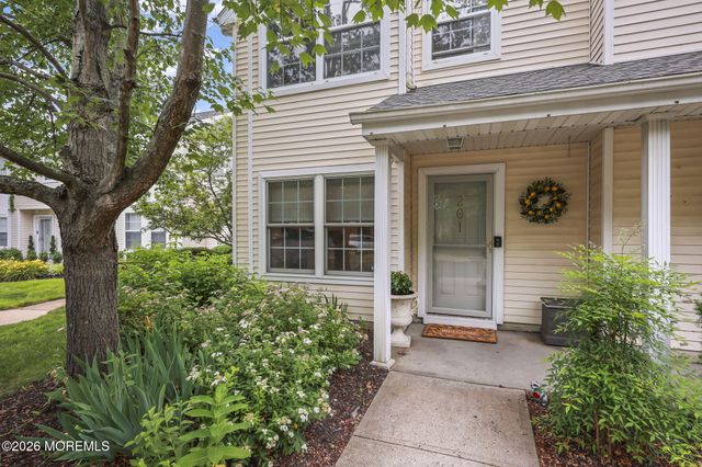 201 Paddington Court, Manalapan, NJ 07726