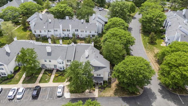 201 Paddington Court, Manalapan, NJ 07726