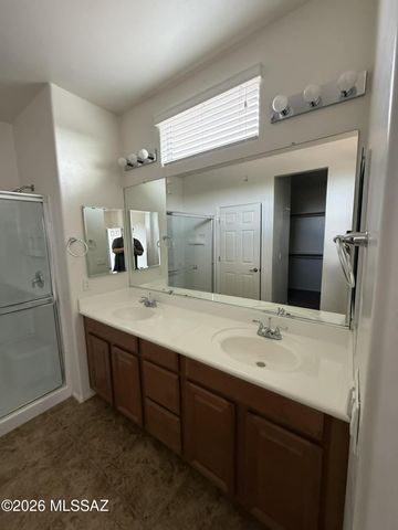 10450 S Cutting Horse Drive, Vail, AZ 85641