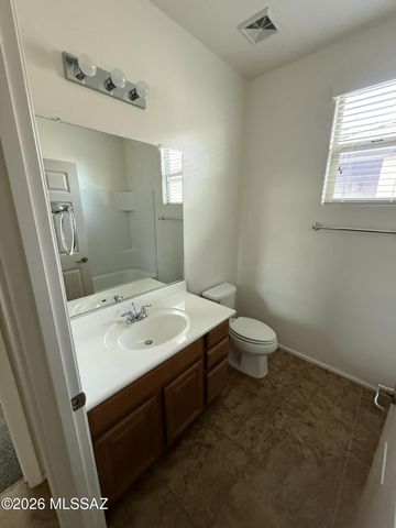10450 S Cutting Horse Drive, Vail, AZ 85641