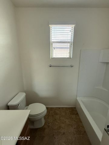 10450 S Cutting Horse Drive, Vail, AZ 85641