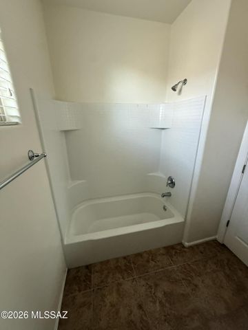 10450 S Cutting Horse Drive, Vail, AZ 85641