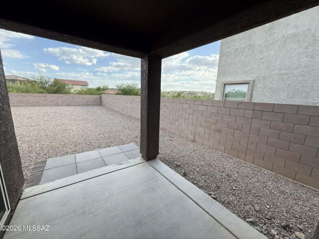 10450 S Cutting Horse Drive, Vail, AZ 85641