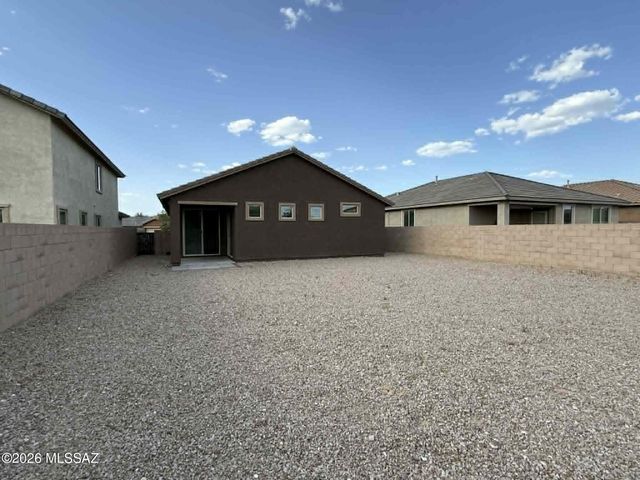 10450 S Cutting Horse Drive, Vail, AZ 85641