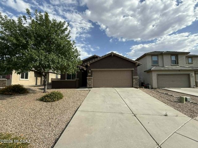 10450 S Cutting Horse Drive, Vail, AZ 85641