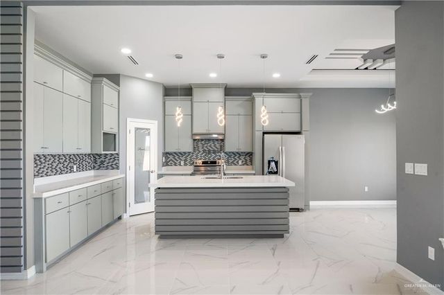 1402 Tee Box Drive, Weslaco, TX 78596