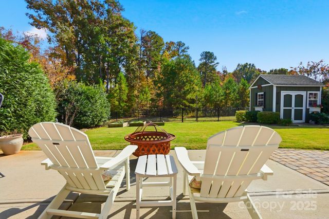 4069 Henshaw Road, Waxhaw, NC 28173