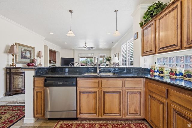 3648 E CANYON CREST AVE, Washington, UT 84780