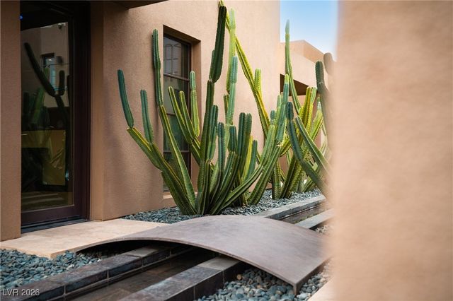 6755 Agave Azul Court, Las Vegas, NV 89120