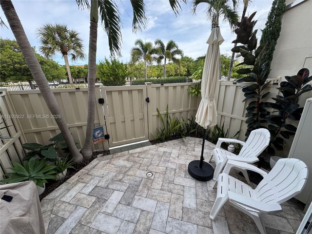 5555 N Ocean Blvd 28, Lauderdale By The Sea, FL 33308