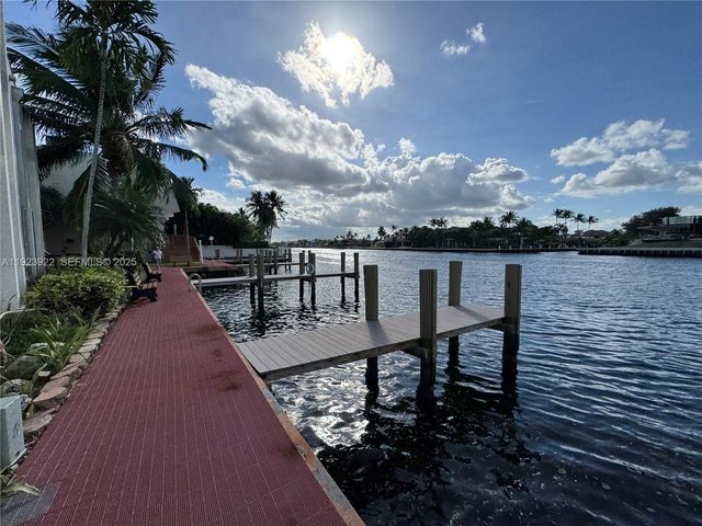 5555 N Ocean Blvd 28, Lauderdale By The Sea, FL 33308