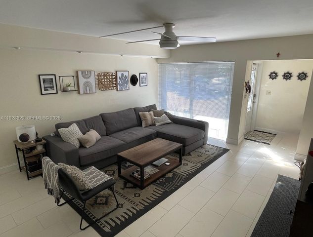 5555 N Ocean Blvd 28, Lauderdale By The Sea, FL 33308