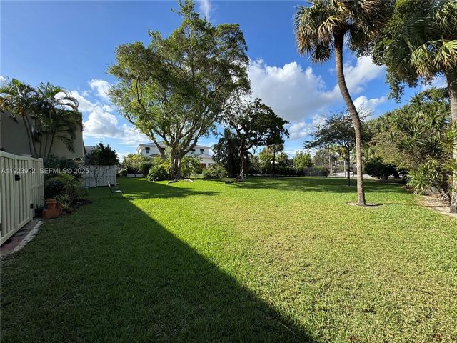 5555 N Ocean Blvd 28, Lauderdale By The Sea, FL 33308