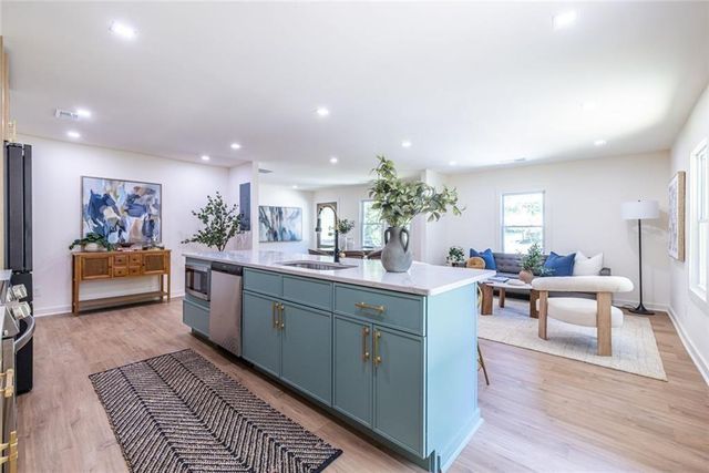 2752 Marco Drive NW, Atlanta, GA 30318