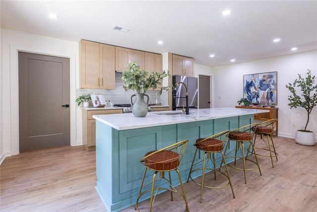 2752 Marco Drive NW, Atlanta, GA 30318