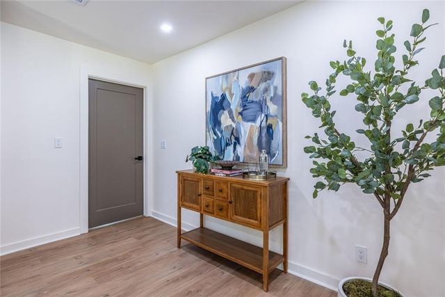 2752 Marco Drive NW, Atlanta, GA 30318