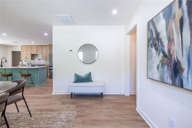 2752 Marco Drive NW, Atlanta, GA 30318