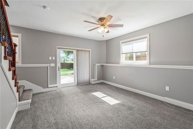 1401 SE Woodbine Drive, Blue Springs, MO 64014